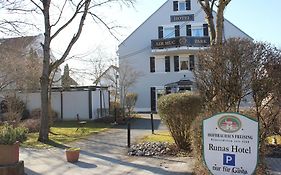 Runas Air Muc Park Sleep & Fly